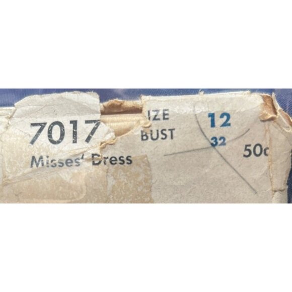 1947 Dress Button Down Sewing Pattern Misses Long Sleeve Ease Size 12 Cut Vtg - Picture 3 of 5